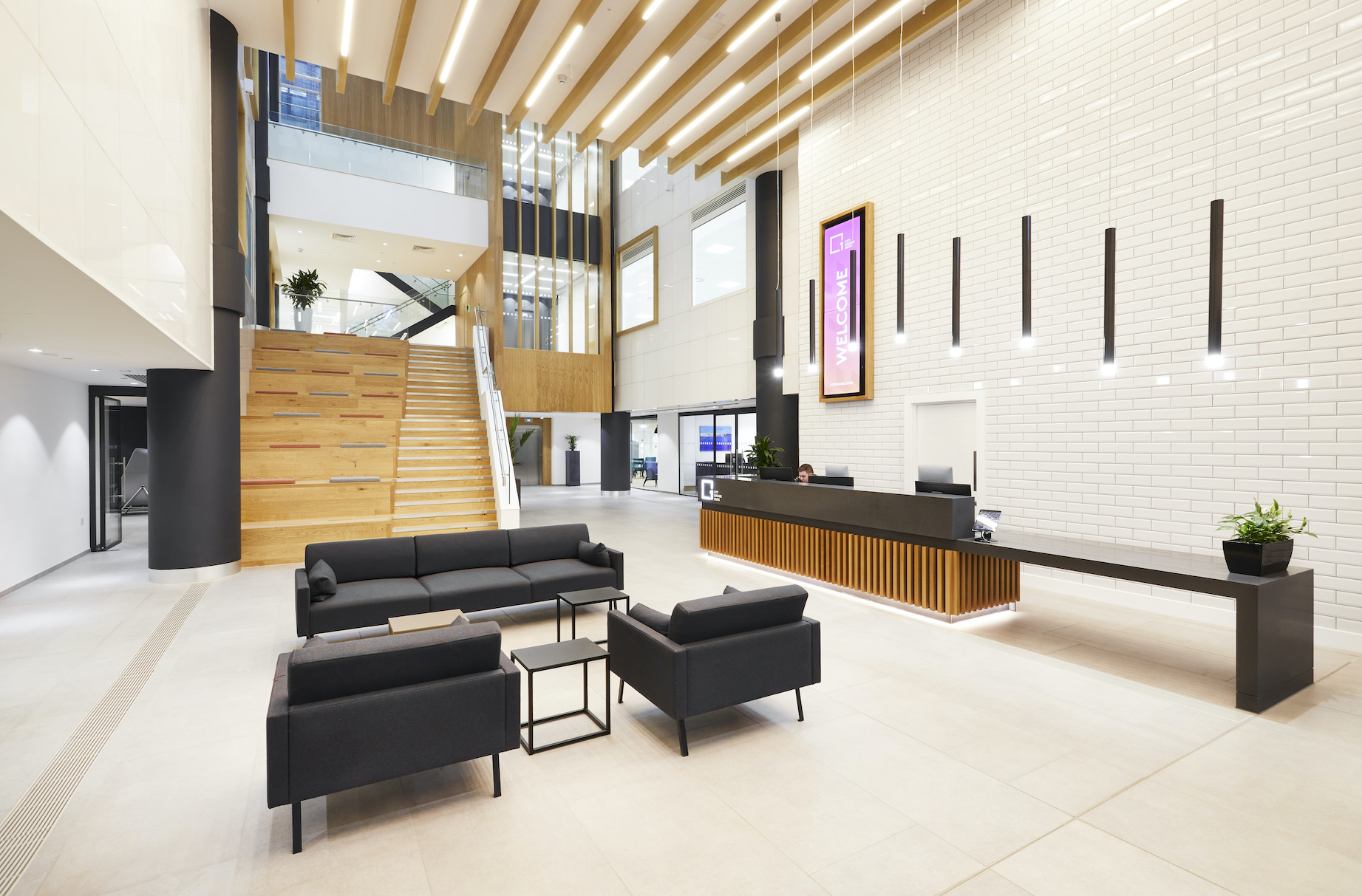 1 CITY SQUARE_RECEPTION_423_HRp