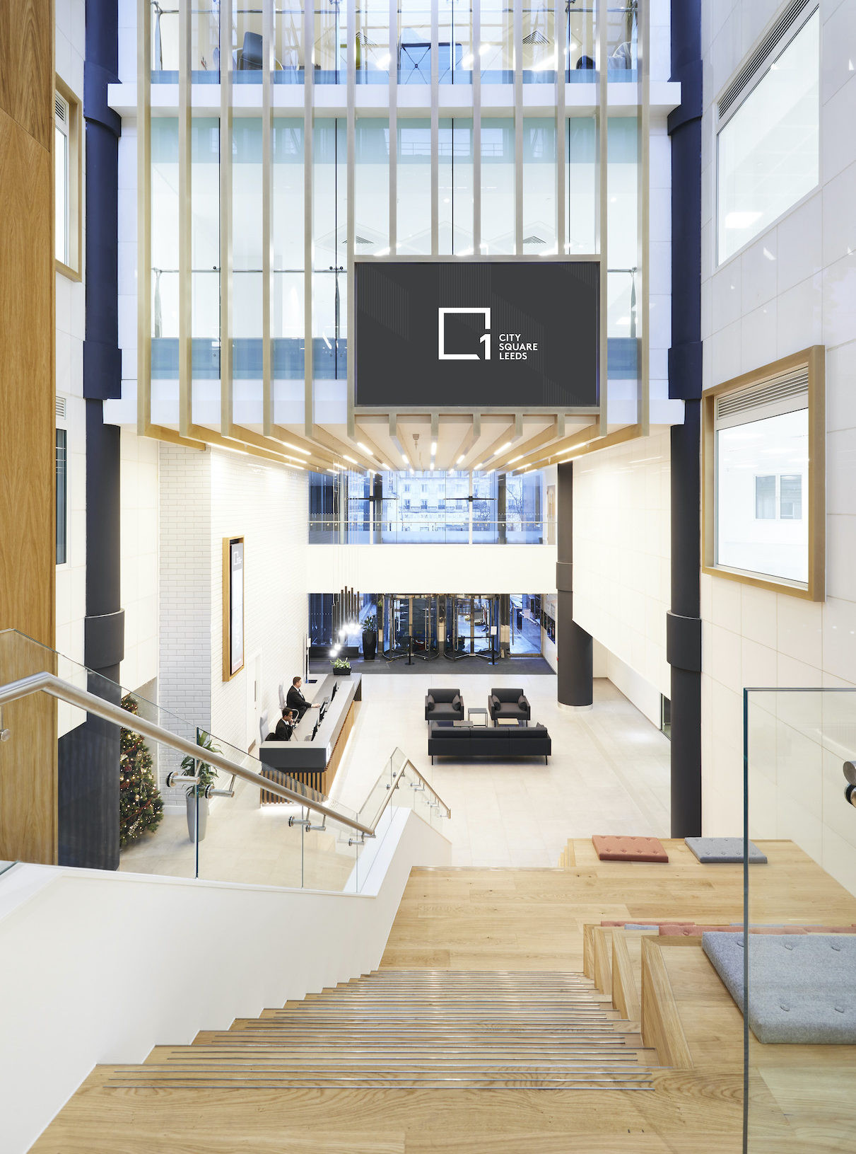 1 CITY SQUARE_RECEPTION_476_HRp